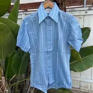 Vintage 70s Westvale Blue Striped Shirt Made in Hong Kong Short Sleeve 14.5
